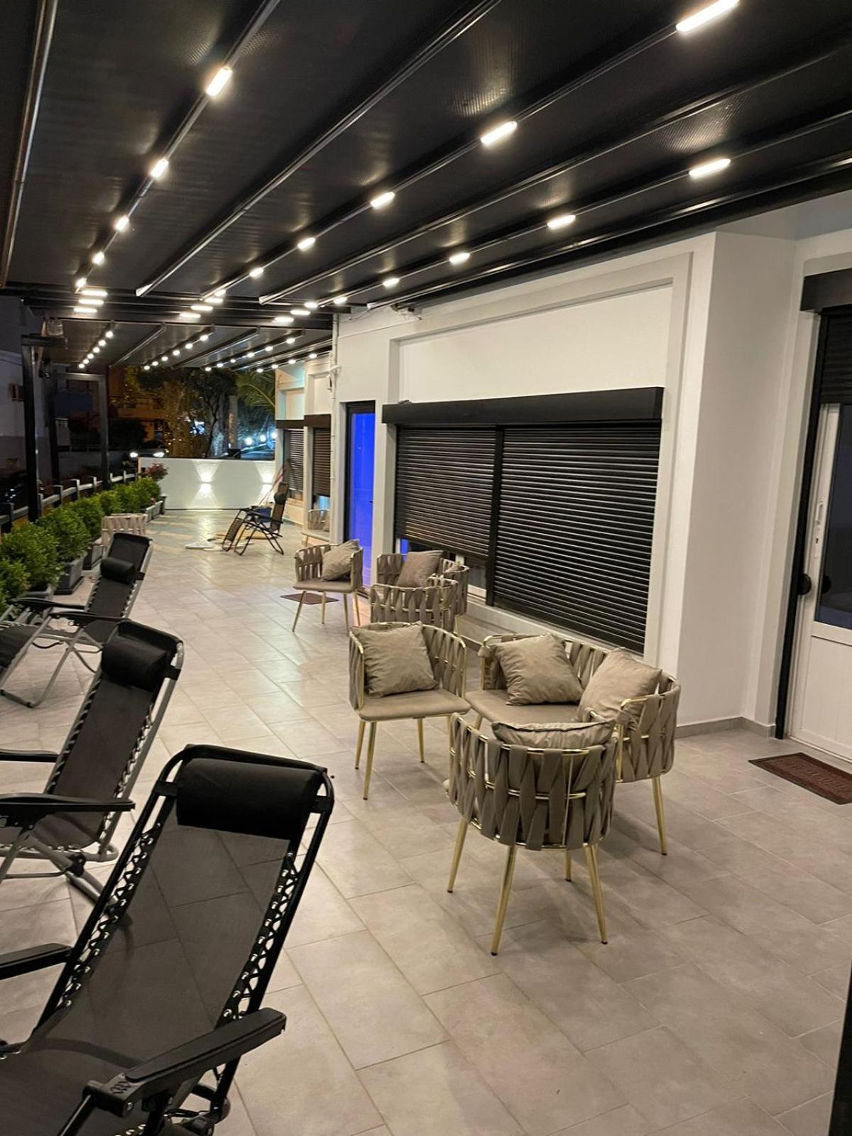 Aries Apartments ساراندا المظهر الخارجي الصورة