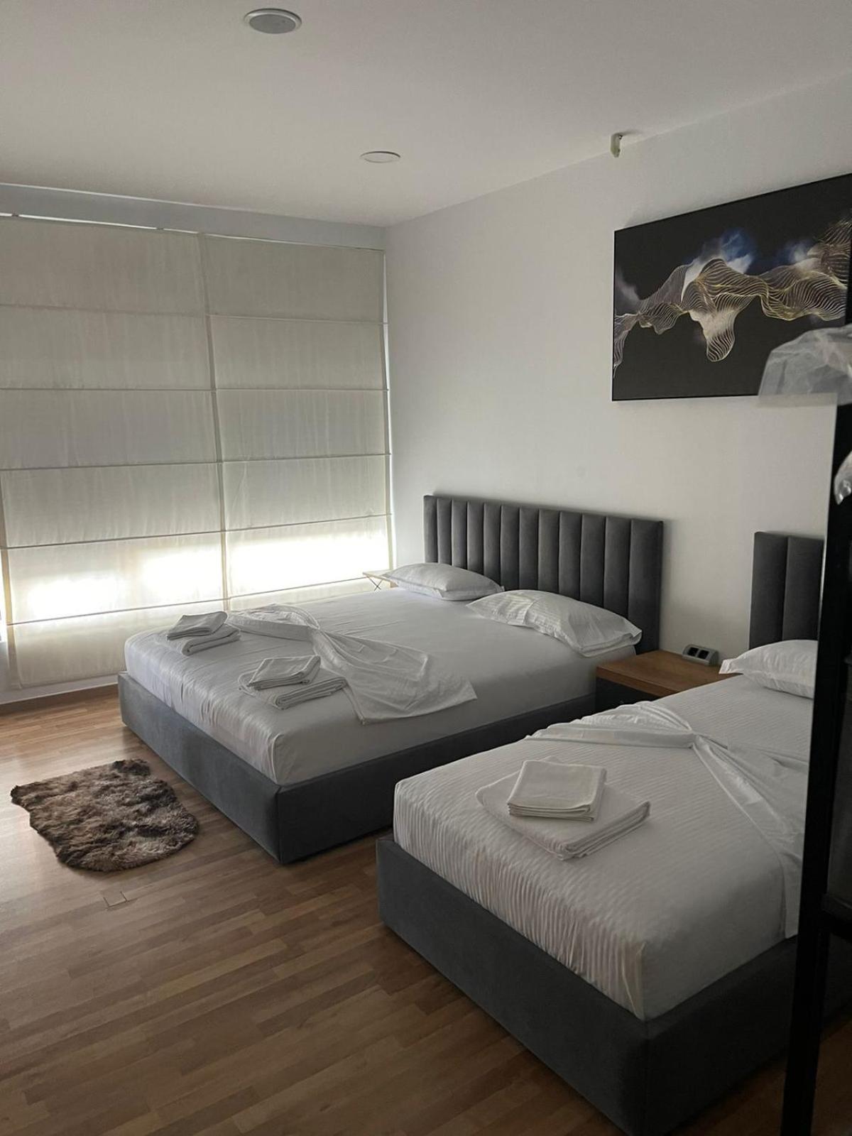 Aries Apartments ساراندا المظهر الخارجي الصورة