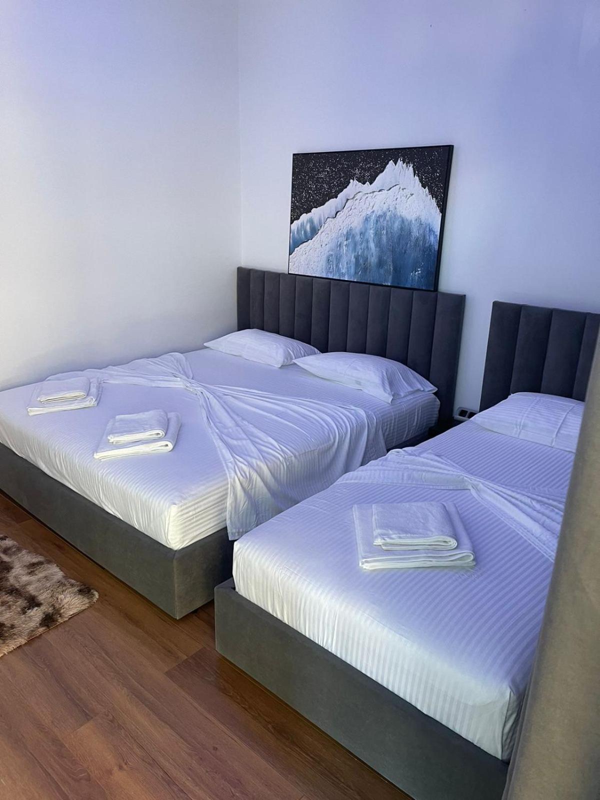 Aries Apartments ساراندا المظهر الخارجي الصورة