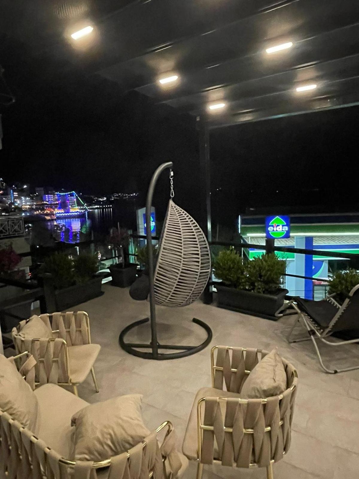 Aries Apartments ساراندا المظهر الخارجي الصورة