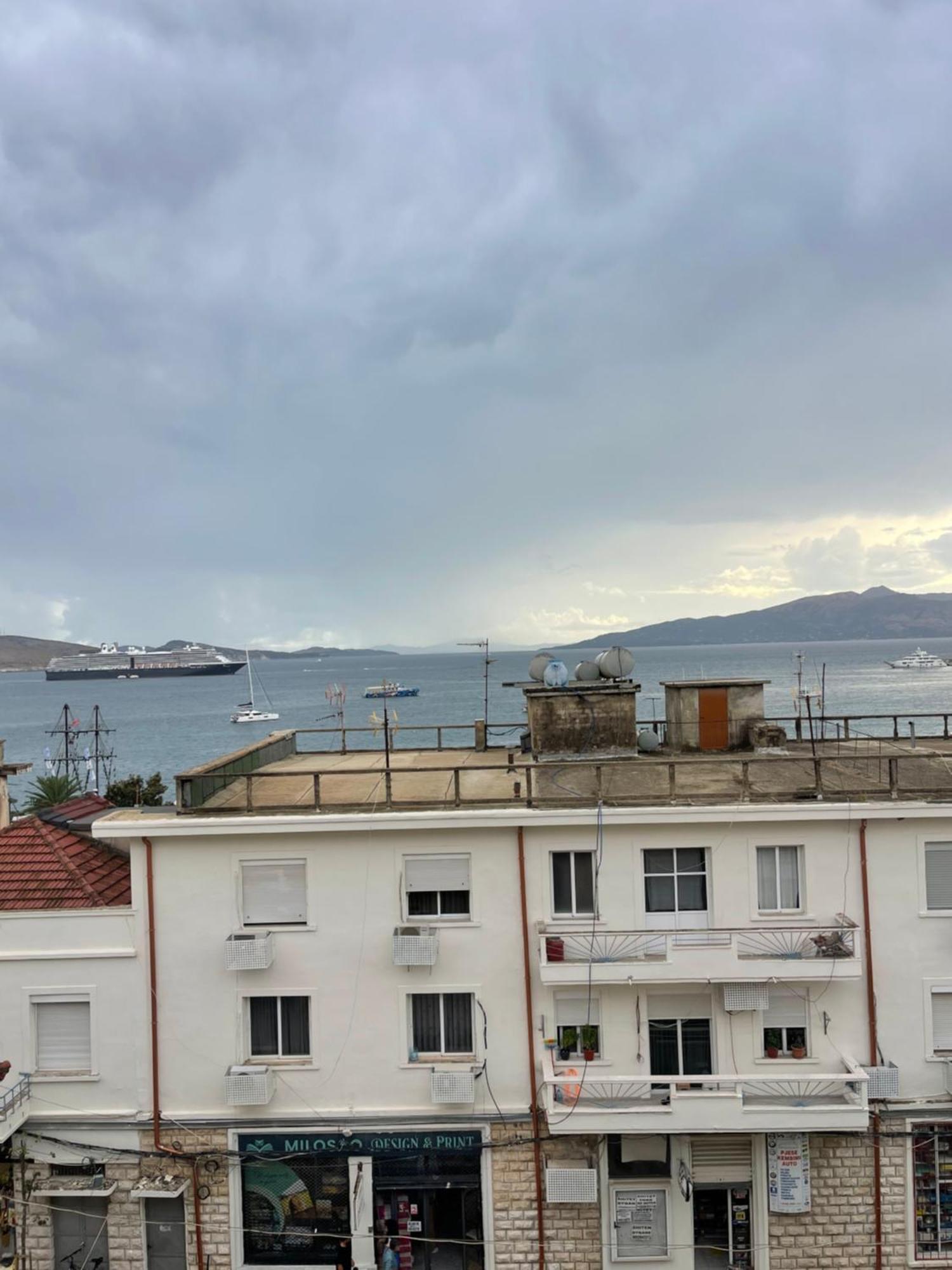 Aries Apartments ساراندا الغرفة الصورة